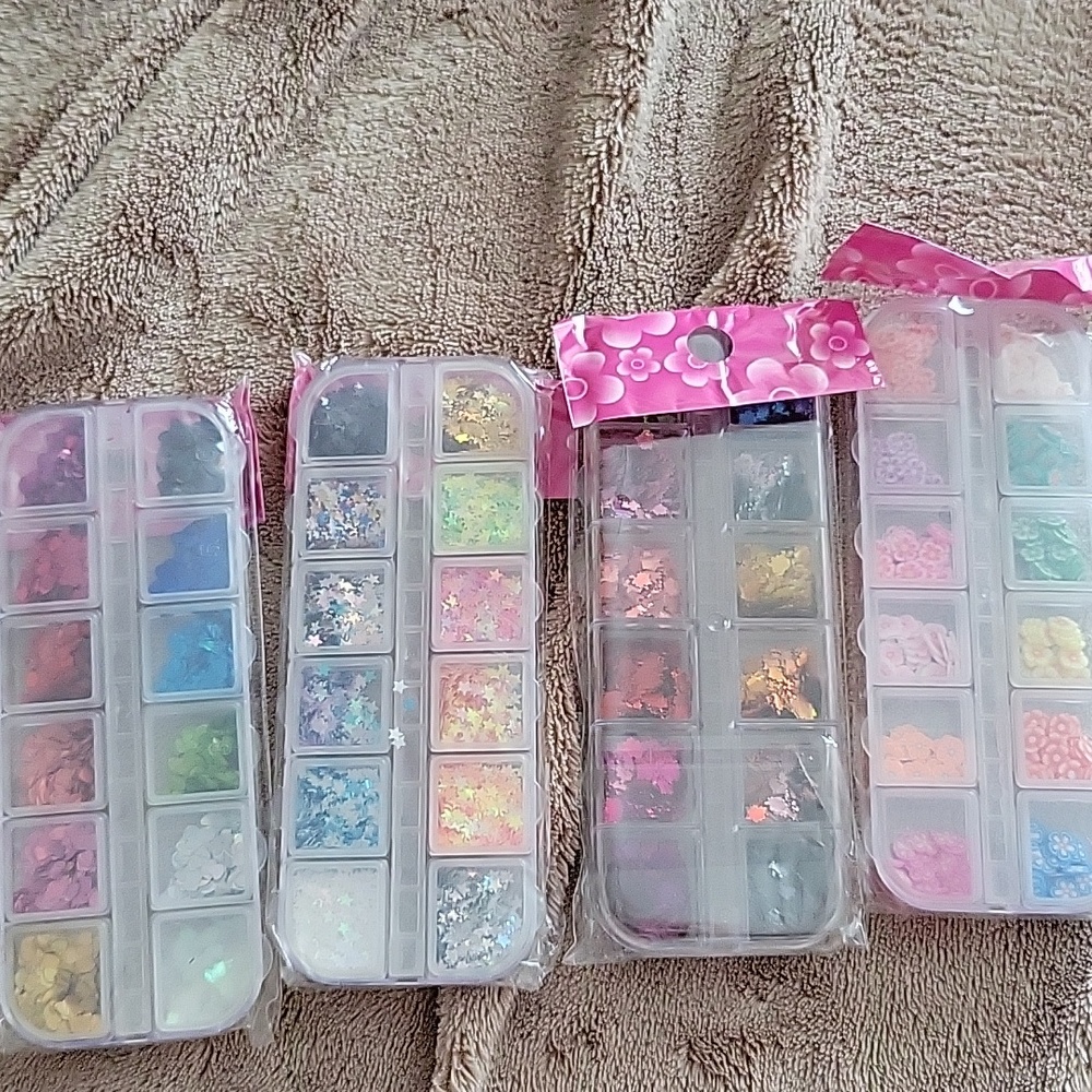 4 pack of craft pieces